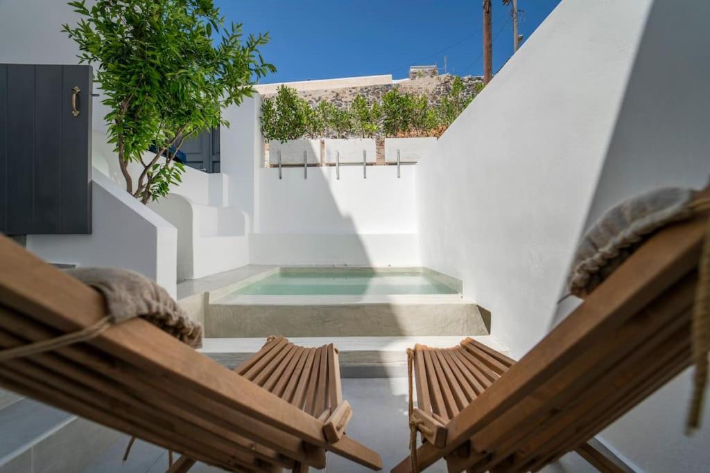 Nostos Fira (Santorini)